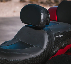 products/100/004/189/92/Vairuotojo atloso pagalvele Indian Motorcycle 2879542-VBA_3.jpg