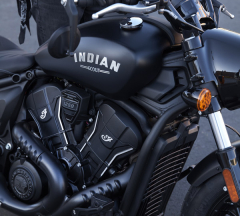 products/100/004/913/13/Indian-Scout-Bobber-2025-Black_Somke-p6.jpg