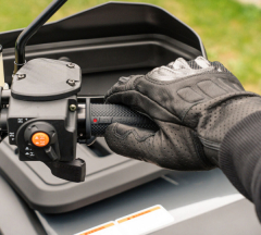 products/100/005/029/52/Sildomos rankeneles SHARK 4 ZONE Grips  Thumb and seat warmer 800-01-042_2.jpg