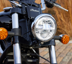 products/100/005/094/35/Indian-Motorcycle-Scout-Classic-ABS-2025-Black-Metallic-p7.jpg