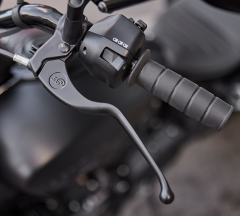 products/100/005/094/43/Indian-Motorcycle-Sport-Scout-Limited-Tech-ABS-2025-Black-Smoke-p8.jpg