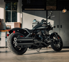 products/100/005/094/45/Indian-Chief-Dark-Horse-ABS-2025-Black-Smoke-p6.jpg