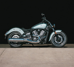 products/100/005/095/16/Indian-Motorcycle-Scout-Sixty-Classic-Limited-ABS-2025-Frost-Silver-p5.jpg
