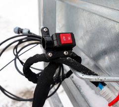 products/100/005/117/32/Keturracio priekaba Bronco 3-Way Tip Trailer max 1600kg 77-12186_91.jpg