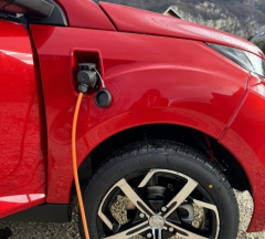 products/100/005/575/13/AIXAM E-CROSSOVER PREMIUM Elektrinis mini miesto automobilis_5.jpg