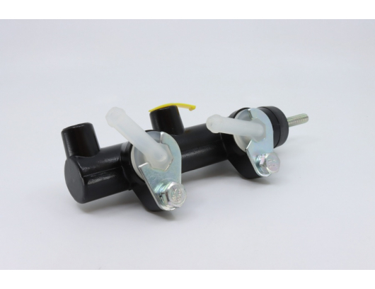 9CR6-081100 MASTER CYLINDER, PEDAL BRAKE