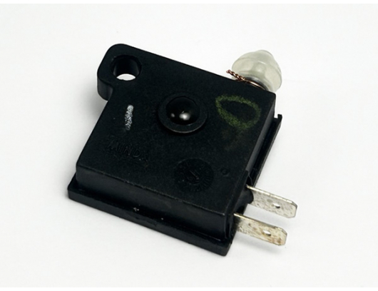 6KJ0-084104 SWITCH, BRAKE LIGHT