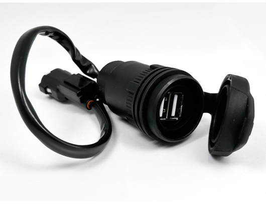 6WWV-150600-5000-10 USB OUTLET